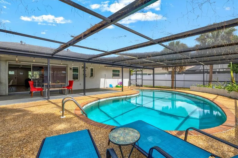 3310 Siesta Dr, Venice, FL 34293