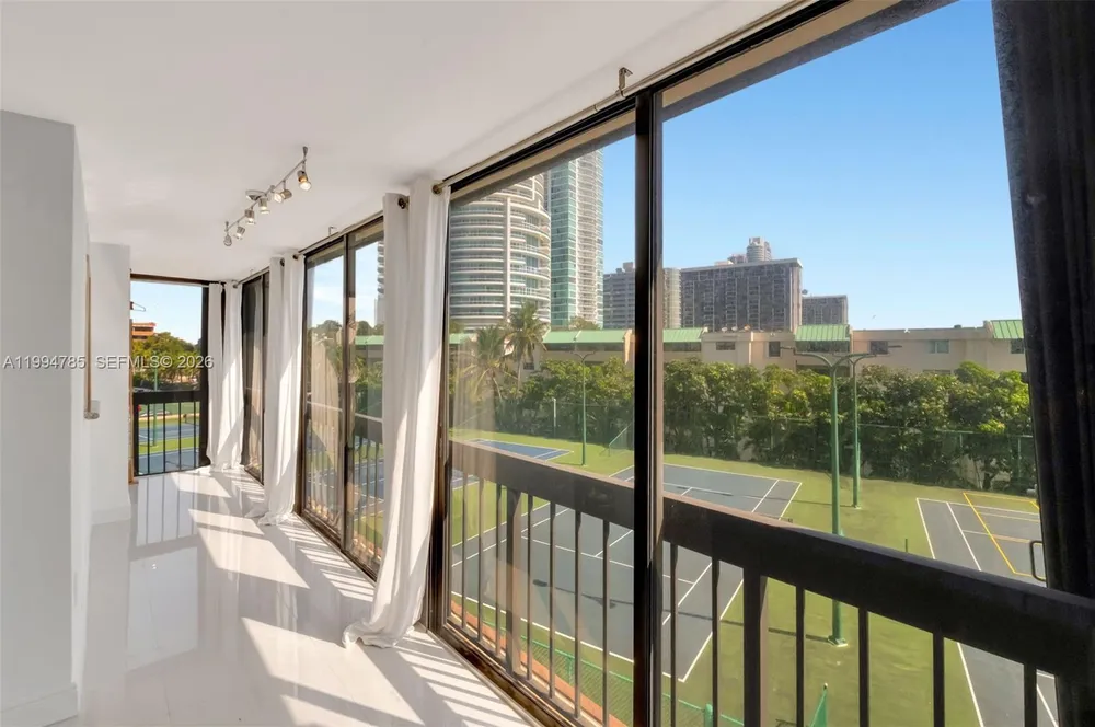 2333 Brickell Ave, Miami, FL 33129