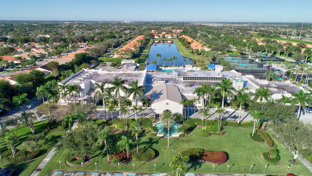 9848 Crescent View Dr S, Boynton Beach, FL 33437