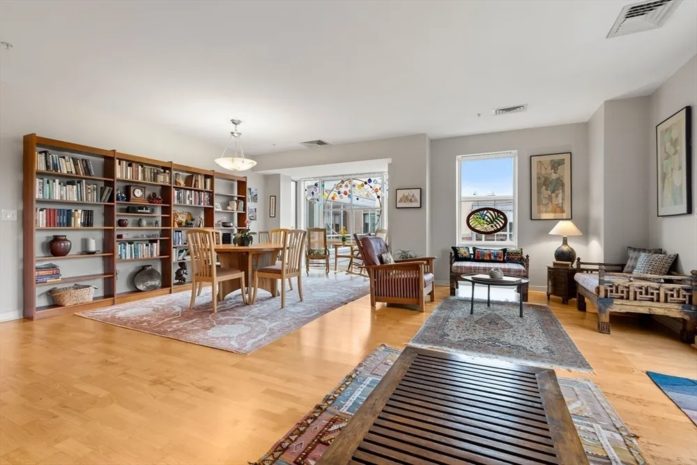 88 Wharf St, Milton, MA 02186