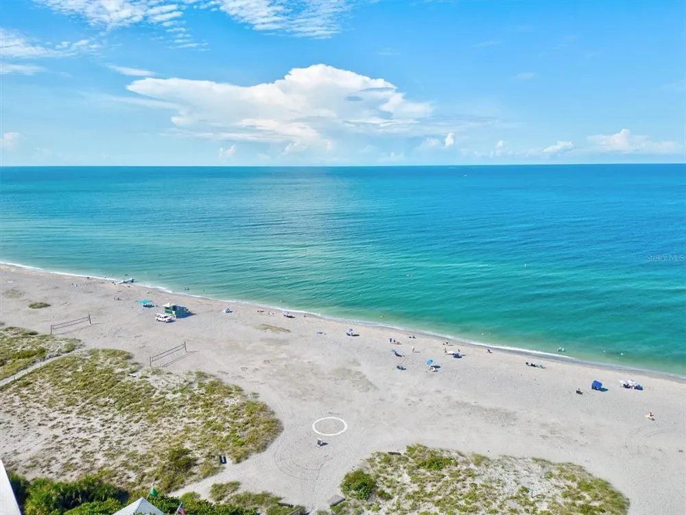 3310 Siesta Dr, Venice, FL 34293