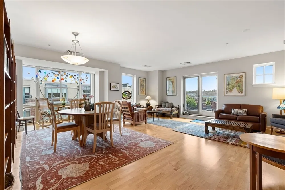 88 Wharf St, Milton, MA 02186