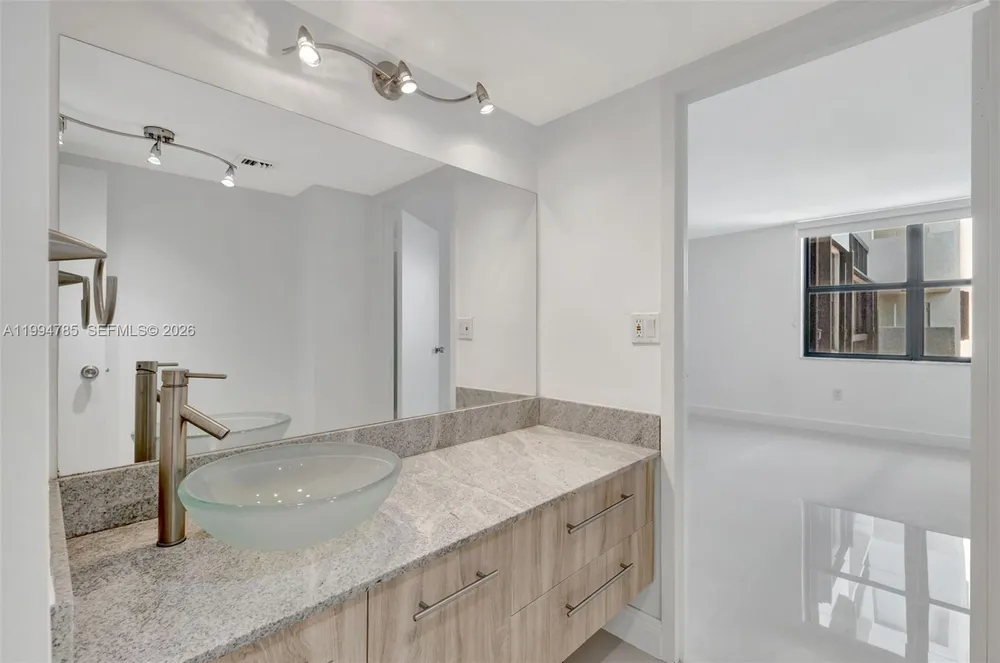 2333 Brickell Ave, Miami, FL 33129