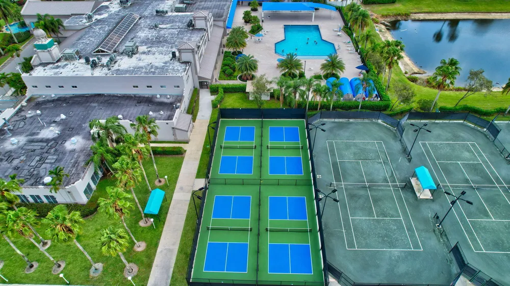 9848 Crescent View Dr S, Boynton Beach, FL 33437