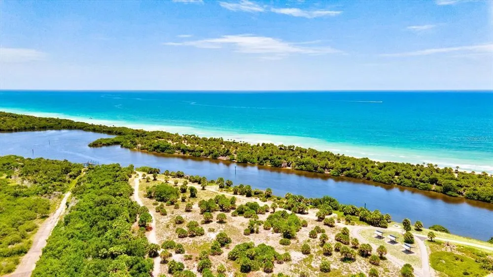 3310 Siesta Dr, Venice, FL 34293