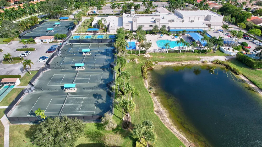 9848 Crescent View Dr S, Boynton Beach, FL 33437