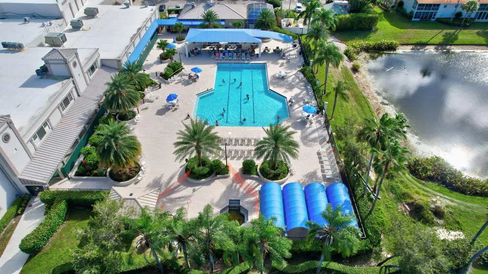 9848 Crescent View Dr S, Boynton Beach, FL 33437