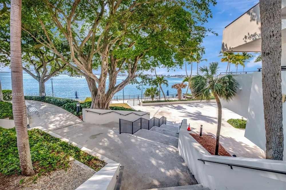 2333 Brickell Ave, Miami, FL 33129