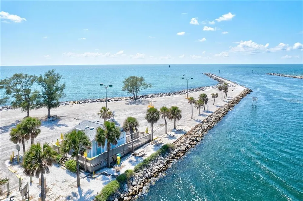 3310 Siesta Dr, Venice, FL 34293