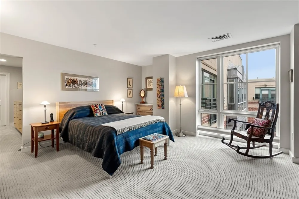 88 Wharf St, Milton, MA 02186
