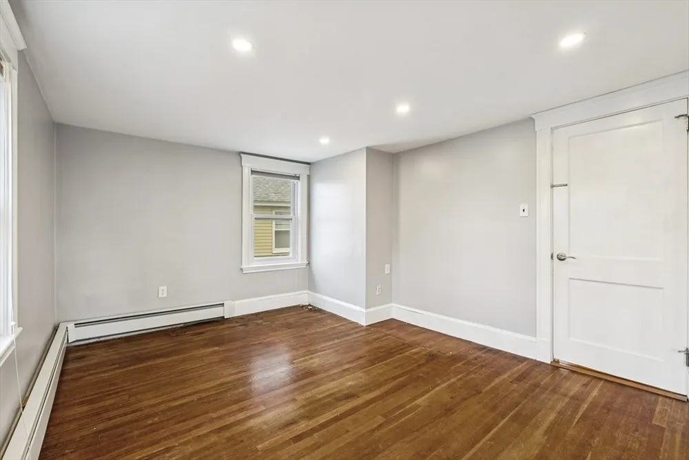 186 Granite Ave, Milton, MA 02186