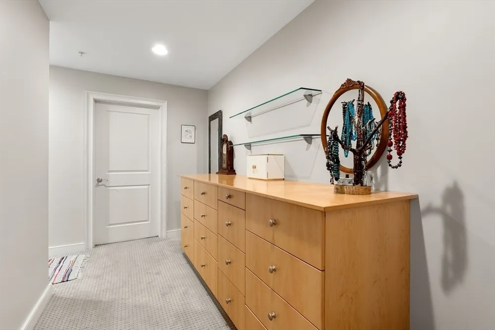 88 Wharf St, Milton, MA 02186