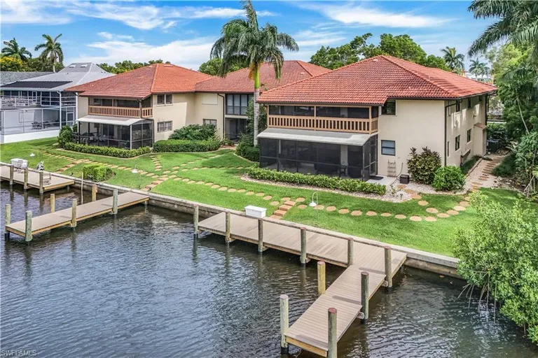 1390 Chesapeake Ave, Naples, FL 34102