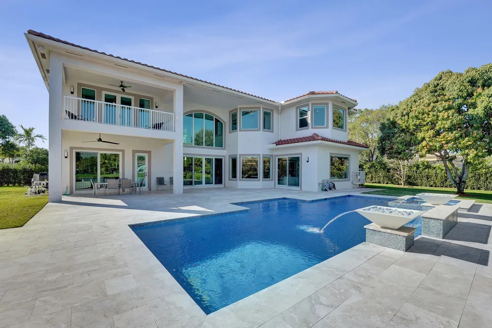 2846 Juniper Ln, Davie, FL 33330