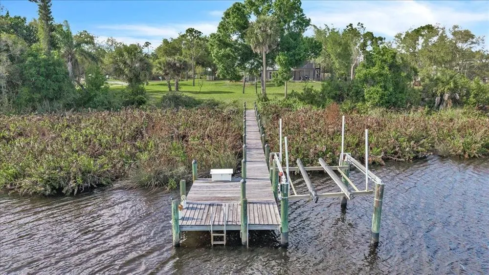 3264 Park Dr, Punta Gorda, FL 33982
