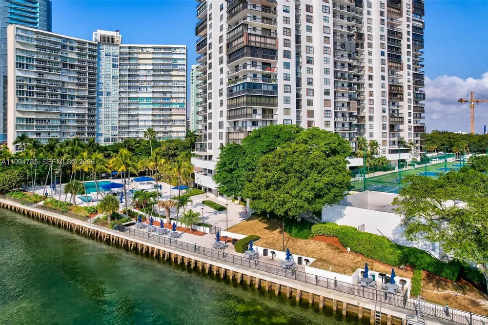 2333 Brickell Ave, Miami, FL 33129