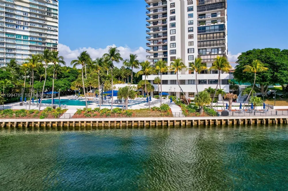 2333 Brickell Ave, Miami, FL 33129