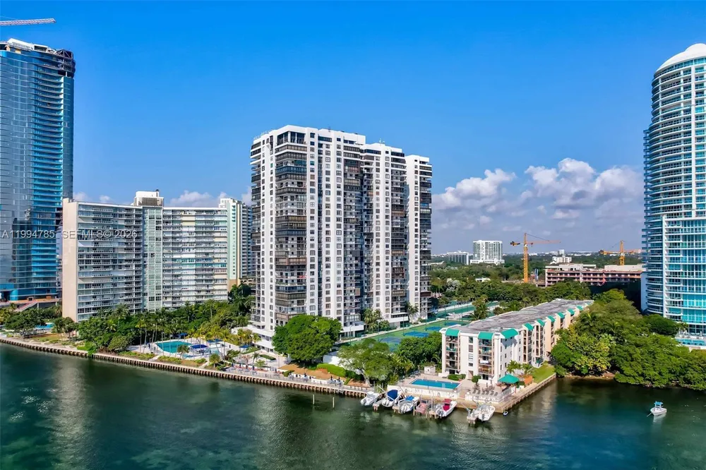 2333 Brickell Ave, Miami, FL 33129
