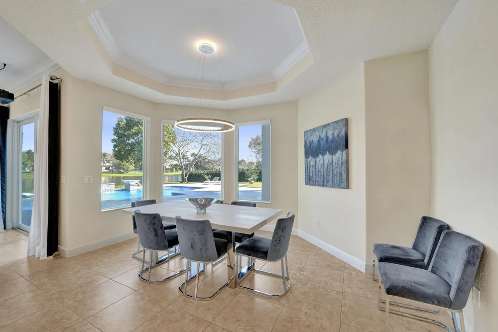 2846 Juniper Ln, Davie, FL 33330