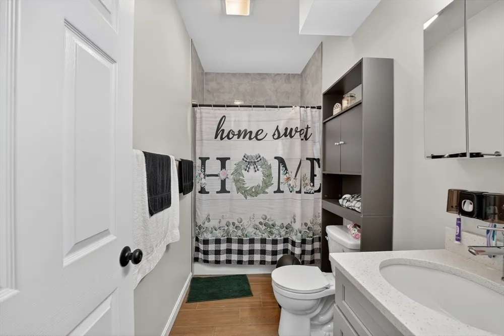 37 Stonehurst St, Boston, MA 02122