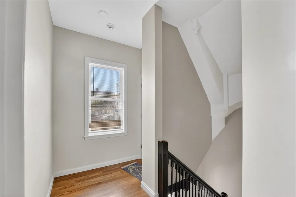 37 Stonehurst St, Boston, MA 02122