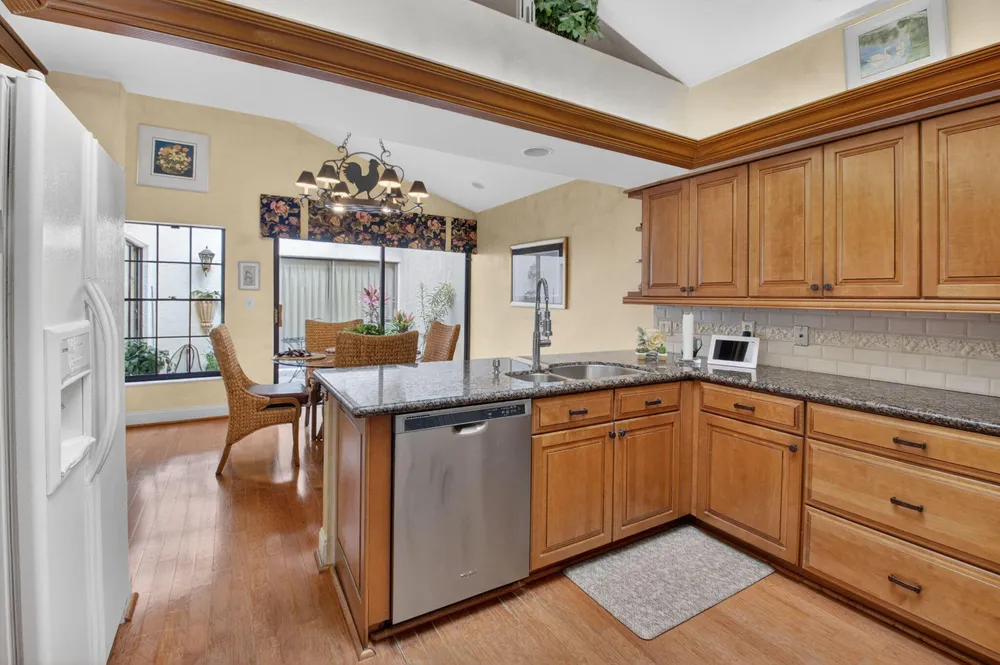 21700 Club Villa Terrace, Boca Raton, FL 33433