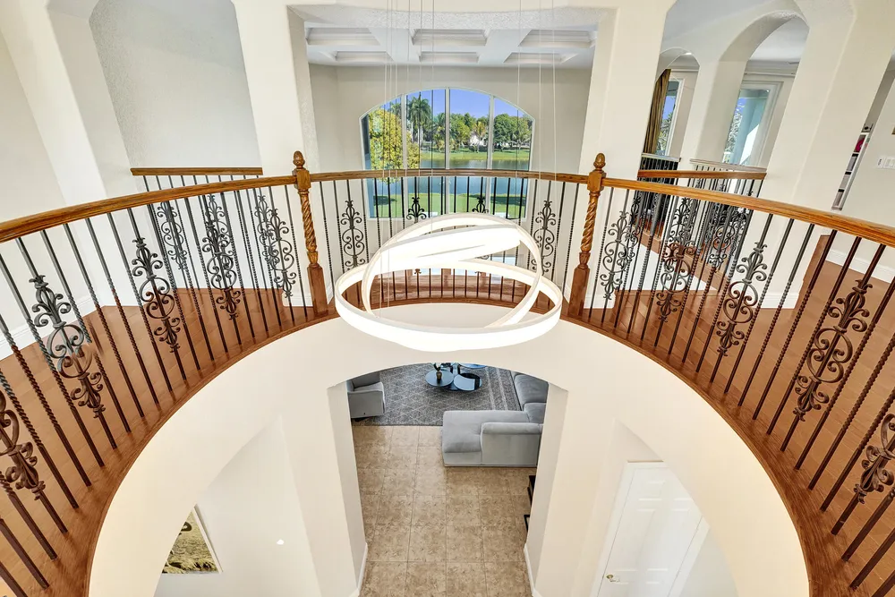 2846 Juniper Ln, Davie, FL 33330