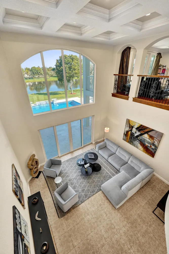 2846 Juniper Ln, Davie, FL 33330