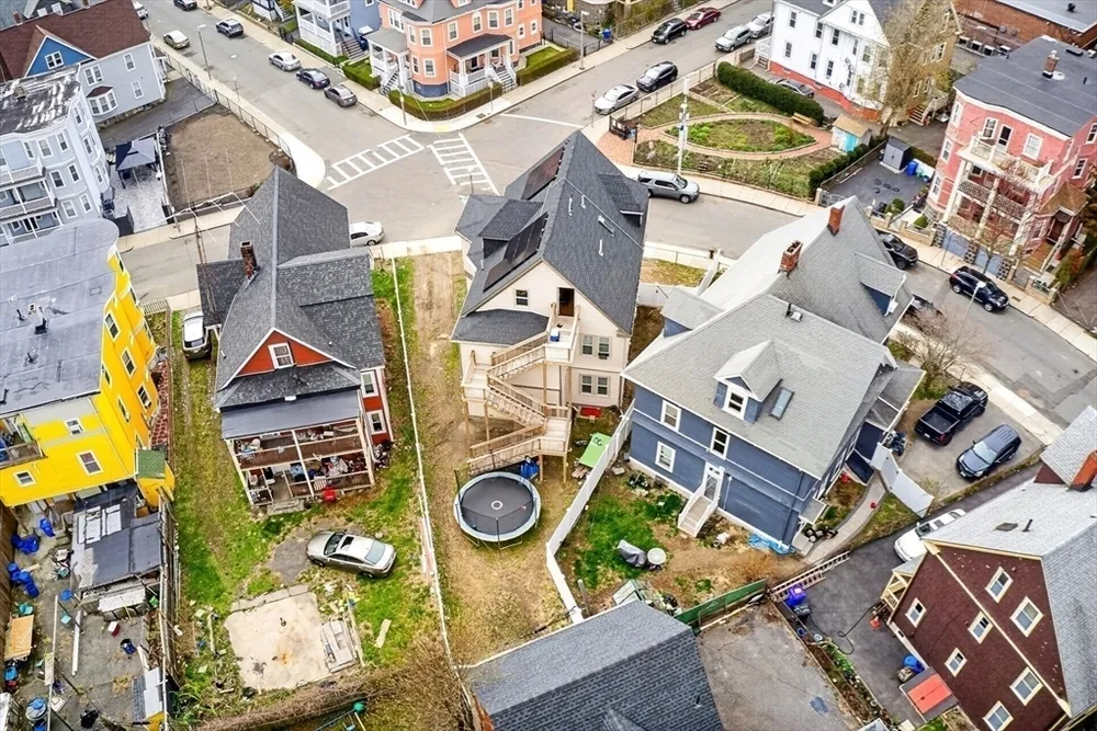 37 Stonehurst St, Boston, MA 02122