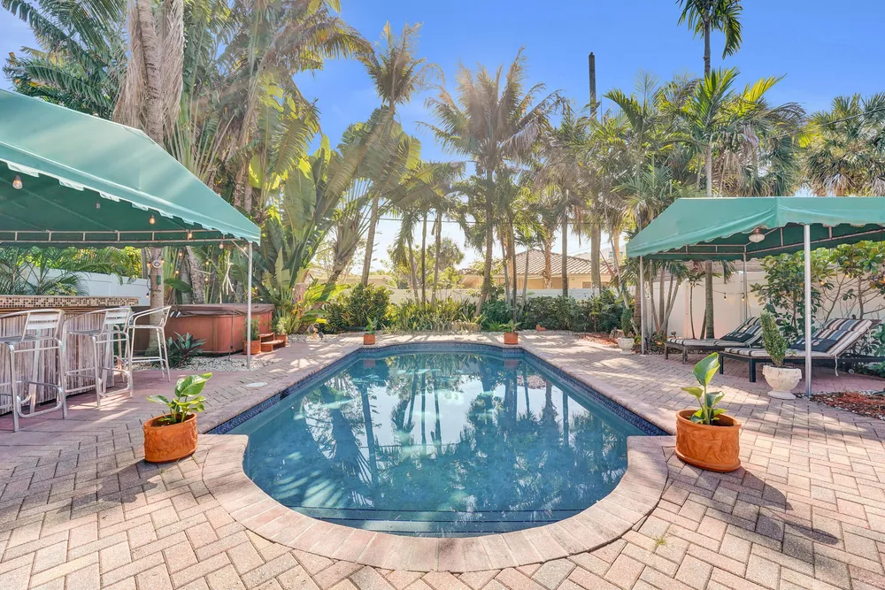 1036 NE 9th Ave, Fort Lauderdale, FL 33304