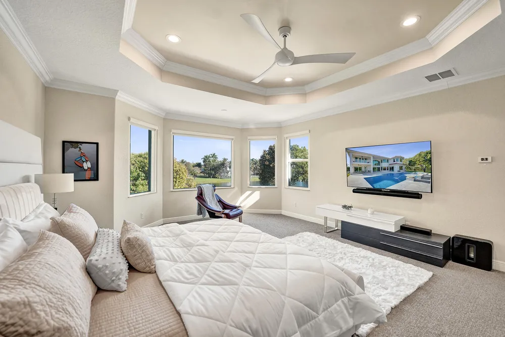 2846 Juniper Ln, Davie, FL 33330