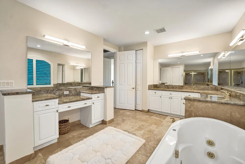 2846 Juniper Ln, Davie, FL 33330
