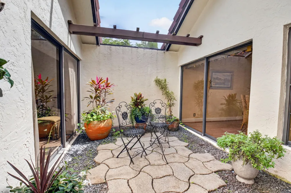 21700 Club Villa Terrace, Boca Raton, FL 33433
