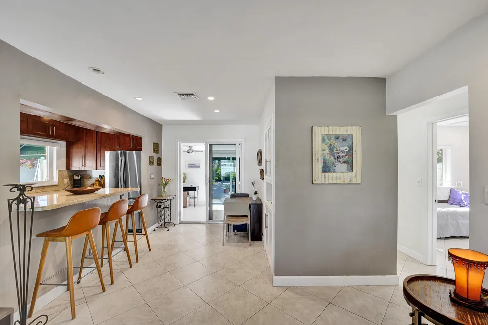 1036 NE 9th Ave, Fort Lauderdale, FL 33304