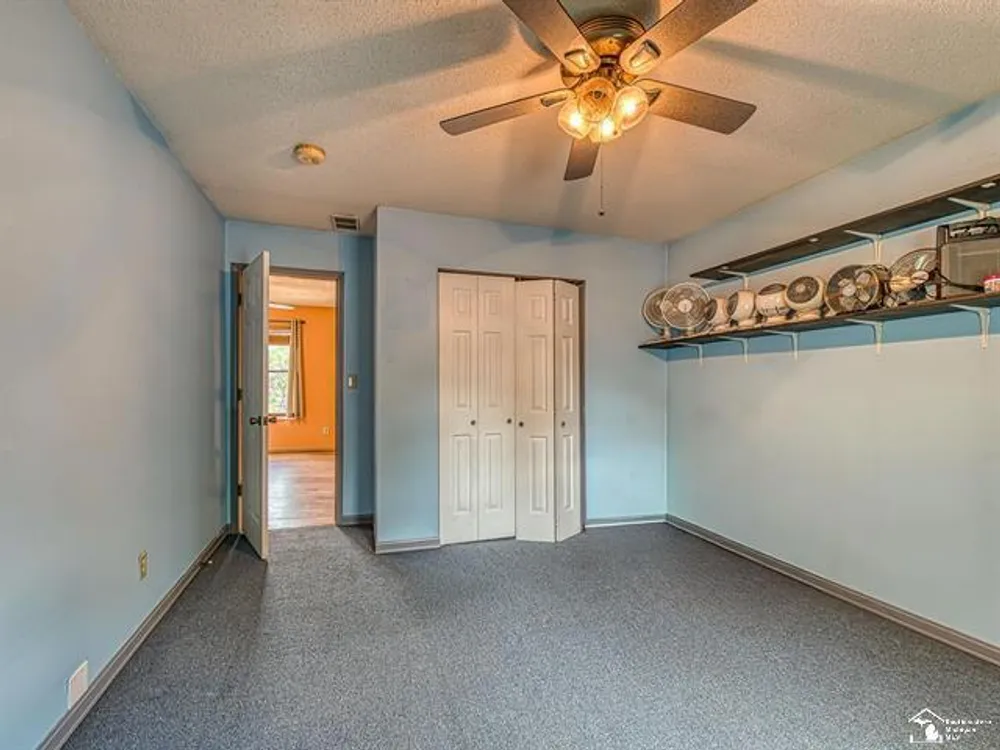 1423 Sunset Blvd, Monroe, MI 48162
