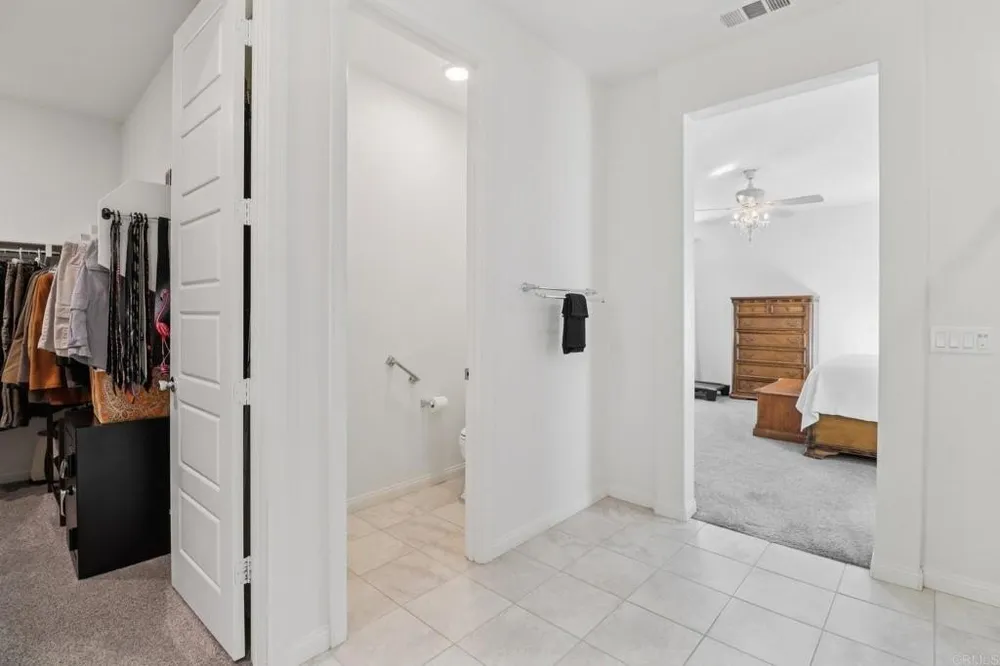 10671 Braverman Dr, Santee, CA 92071