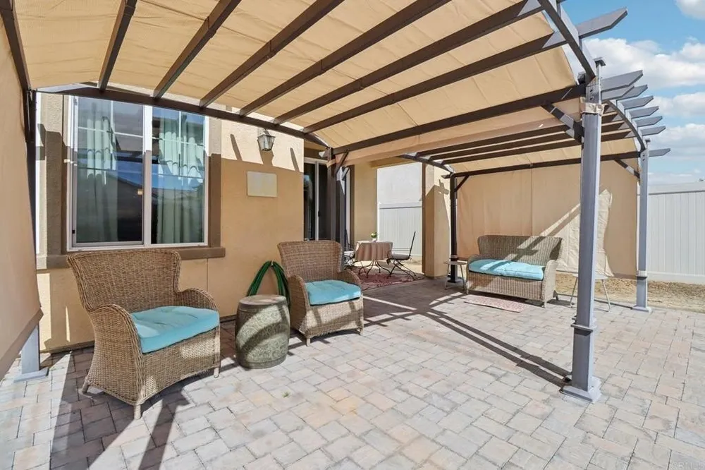 10671 Braverman Dr, Santee, CA 92071