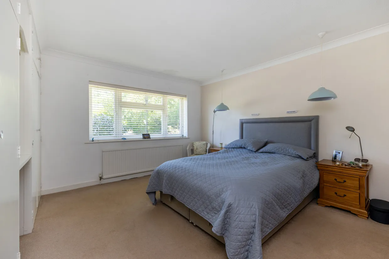 Cuttinglye Road, Crawley, RH10 photo 7