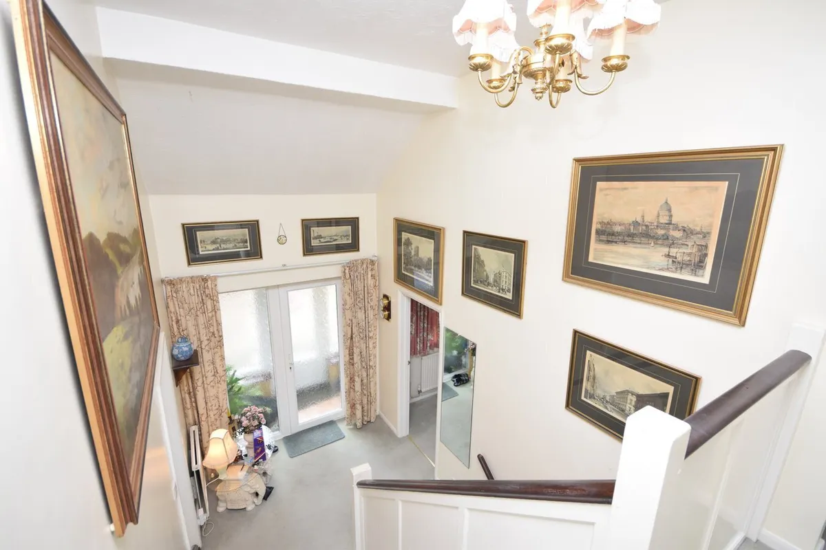Farnham Park Close, Farnham, Surrey, GU9
