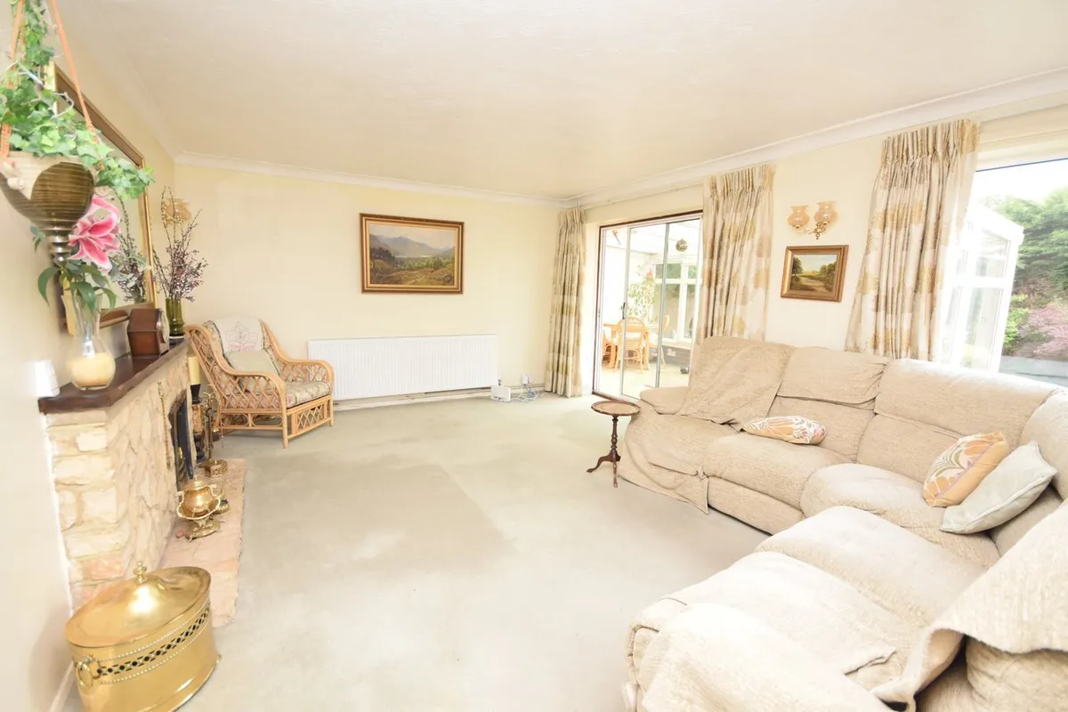 Farnham Park Close, Farnham, Surrey, GU9