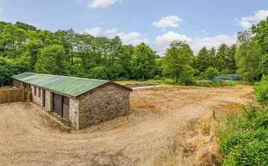 Dunsford, Exeter
