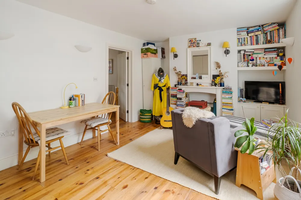 Milton Grove, London, N16
