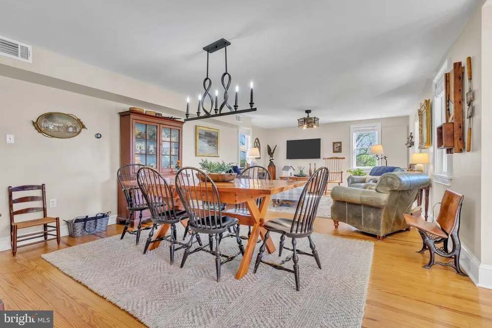 936 Big Oak Rd, Yardley, PA 19067
