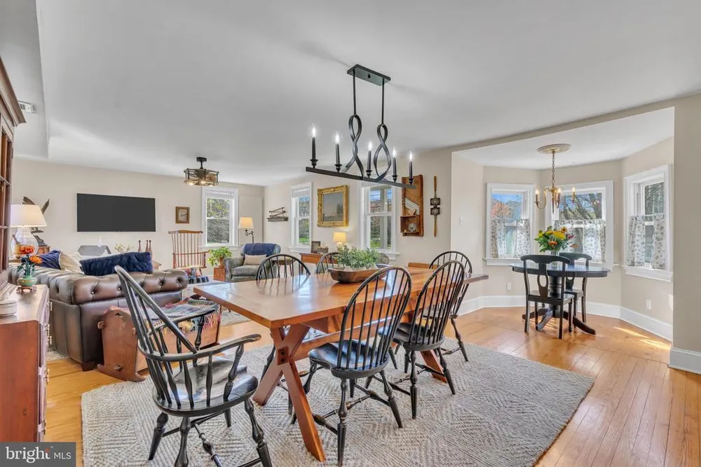 936 Big Oak Rd, Yardley, PA 19067