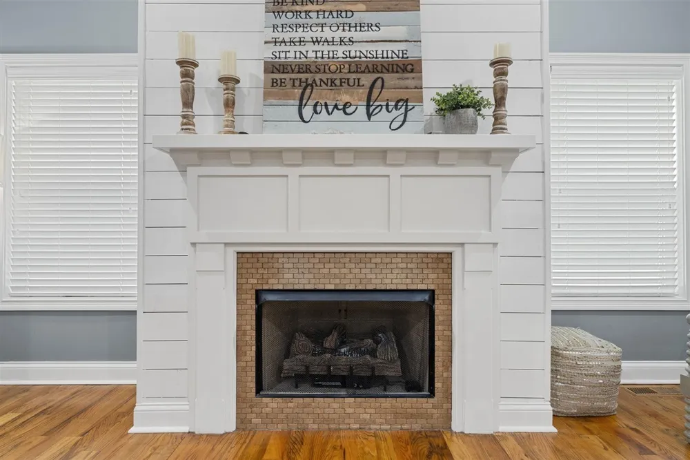 636 Constitution Dr, Bowling Green, KY 42103