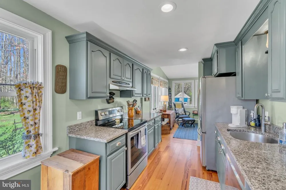 936 Big Oak Rd, Yardley, PA 19067