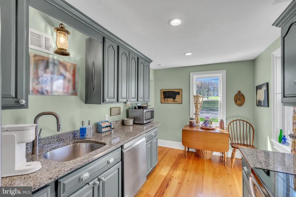 936 Big Oak Rd, Yardley, PA 19067