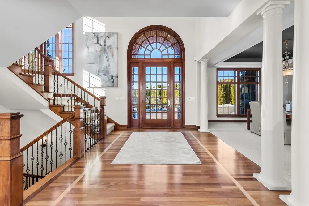 18313 Nicklaus Way, Eden Prairie, MN 55347