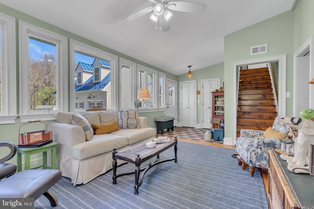 936 Big Oak Rd, Yardley, PA 19067