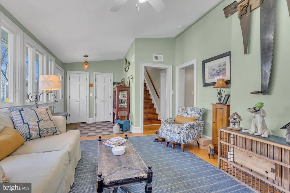 936 Big Oak Rd, Yardley, PA 19067